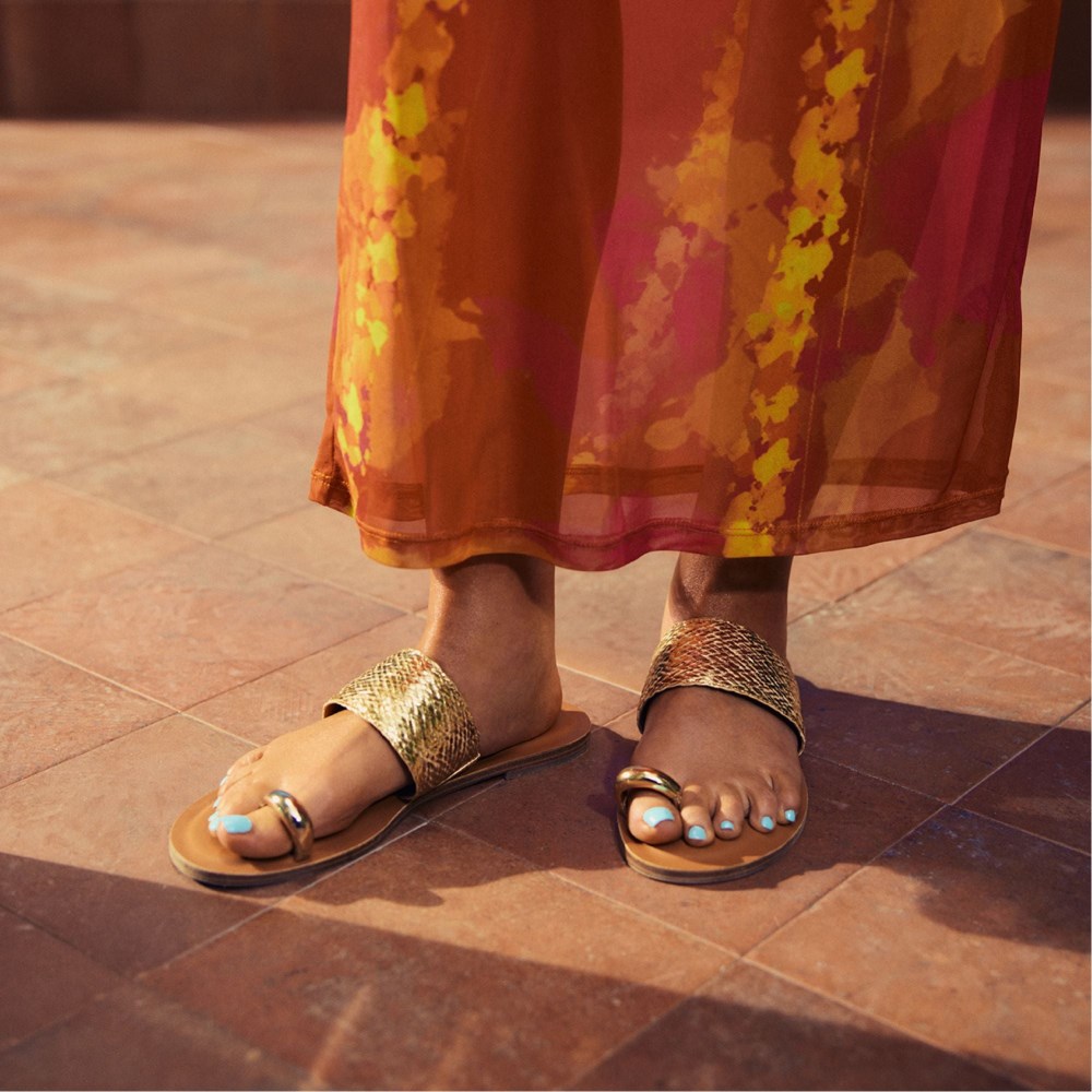 Aldo Women's Beachwalk - Gold